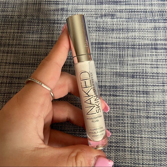 Urban Decay naked skin “luminous” highlighting fluid - Picture 2 of 5